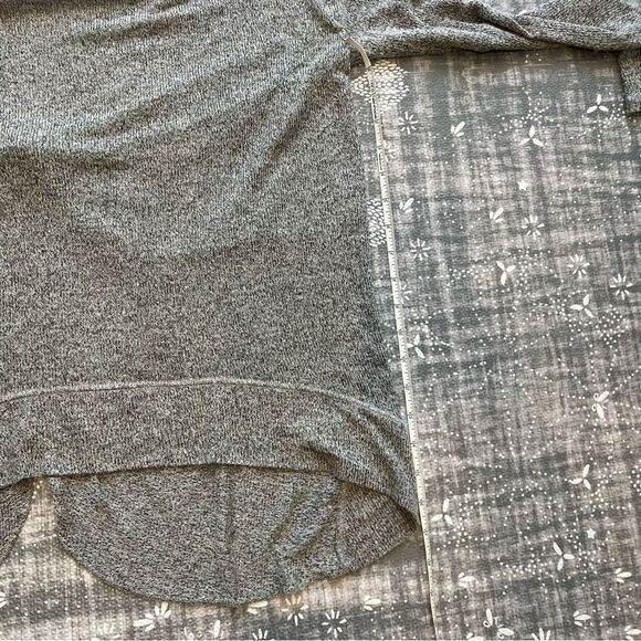 Express Sweater - Picture 7 of 9